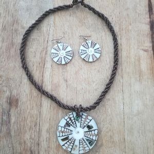 Spider web design shell pendent and earring matching set